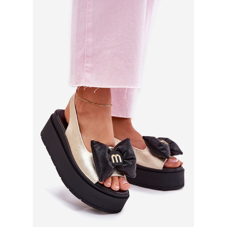 CheBello Damen -Ledersandalen auf der Plattform mit Cheello 4641 Gold und Schwarz golden 1