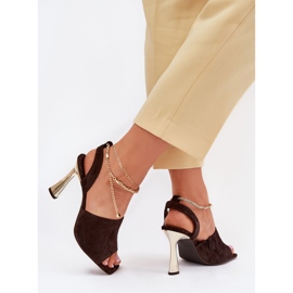 Wildleder -Sandalen auf einer High Heel mit einem dekorativen Chebello 4440 Schokoladenarmband braun 3