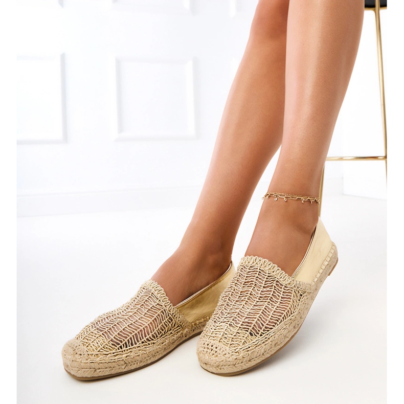 Openwork Espadrilles auf der Plattform golden 1