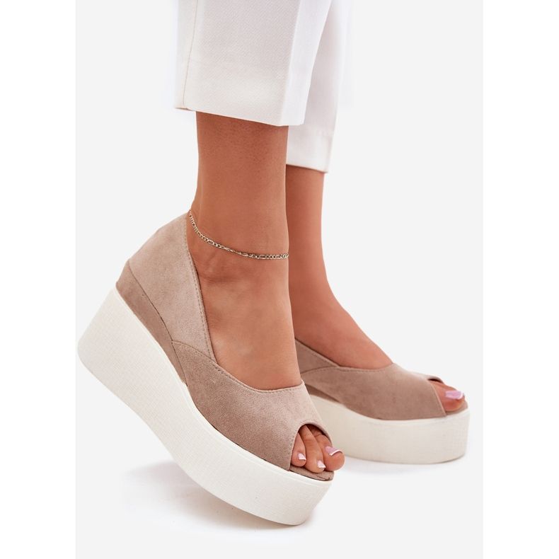 Frauensandalen für Keil und Plattform Beige 1
