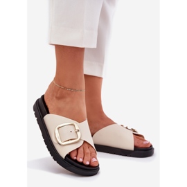 Pantoffeln für Frauen auf der Plattform mit einer goldenen Klemme Beige 1