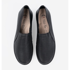 Shelvt Schwarze Schuhe von Frauen auf der Plattform 1