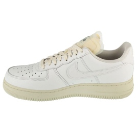 Nike Air Force 1 niedrige Premium-Schuhe in DN5463-100 weiß 1