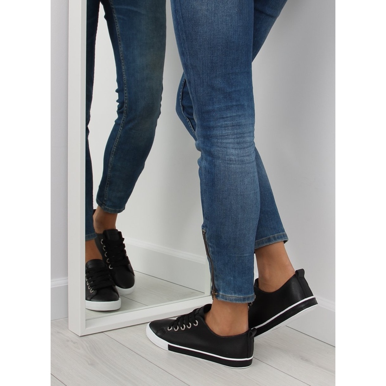 Schwarze Damenturnschuhe A88-07 Schwarz 1