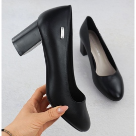 Pumpen am schwarzen Sergio Leone PB178 Post 1