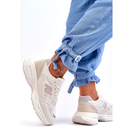 Frauensportschuhe mit beige Mesh 2