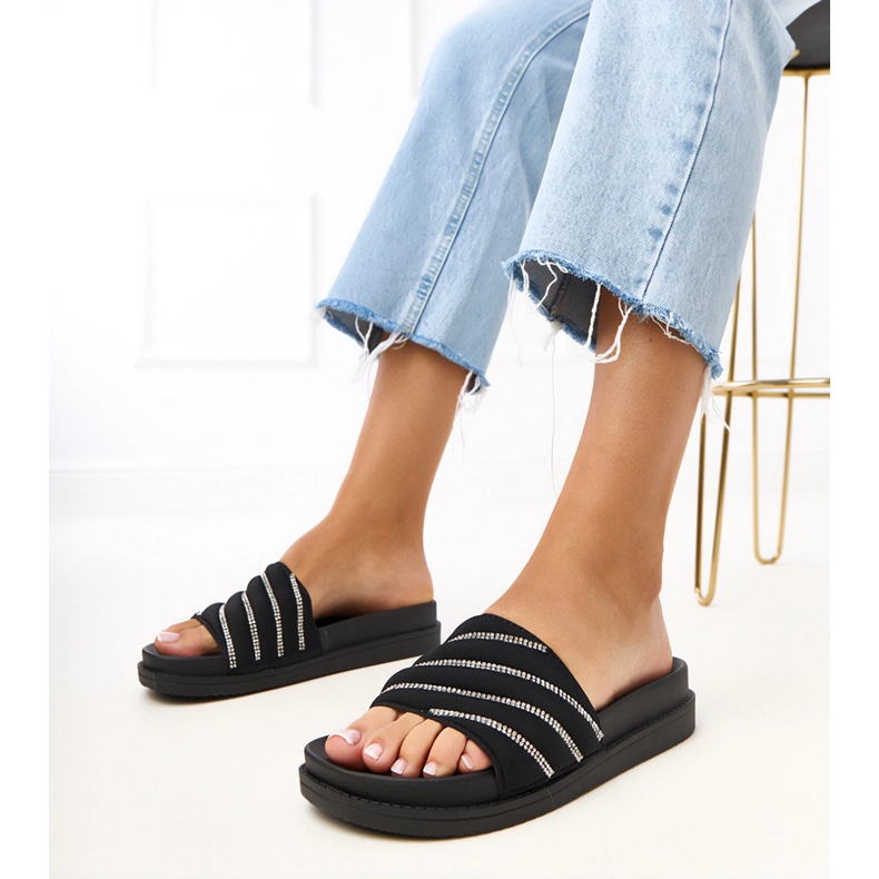 Schwarze Flip Flops mit Cardon Zirkonen 2