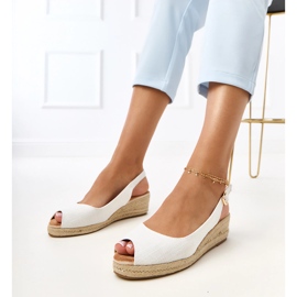 Weiße Espadril -Sandalen auf dem Nevarek -Keil 1