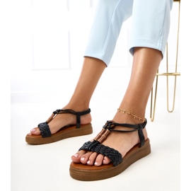 Schwarze Sandalen mit einem geflochtenen Kerya -Gürtel 1