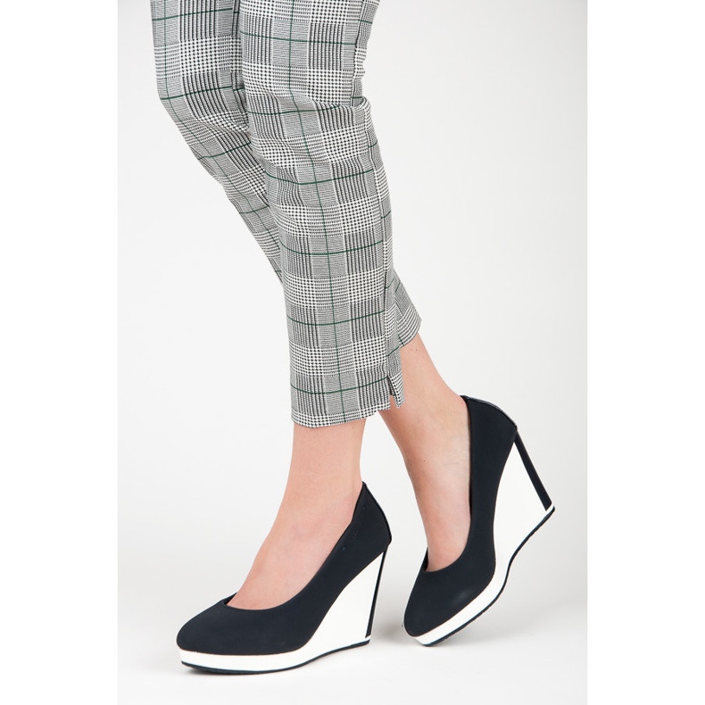 Vices Marineblaue Pumps mit Keilabsatz 1