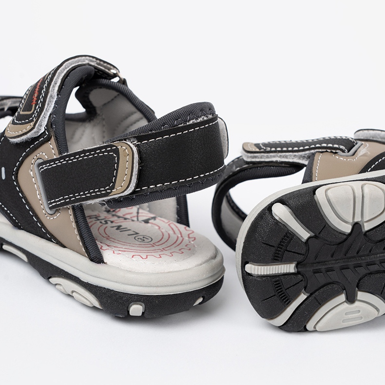 Shelvt Sandalen der schwarzen Jungen 1