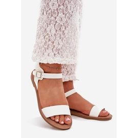 Boto Flach -geköpfte Frauen Sandalen Öko -Leder weiß Kivara 1