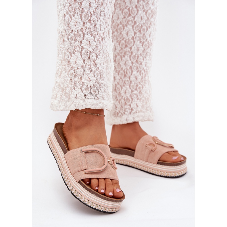 Boto Die Flip -Flops für Frauen auf der Plattform mit einem Ornament Pink Daphira rosa 2