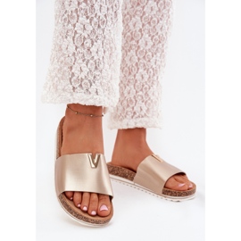 Boto Damenflip Flops auf einer Korkenplattform mit einem dekorativen Detail von Gold Vessira golden 2