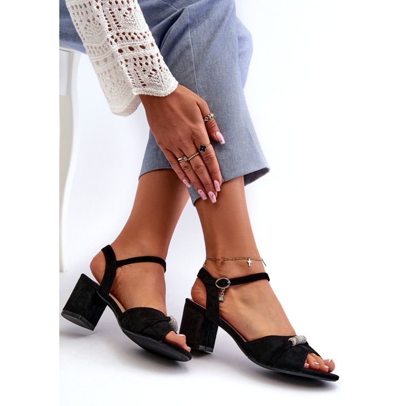 Vinceza Frauen mit ökologischem Frauen-Sandalen auf dem Posten mit schwarzen Dekorationen 3