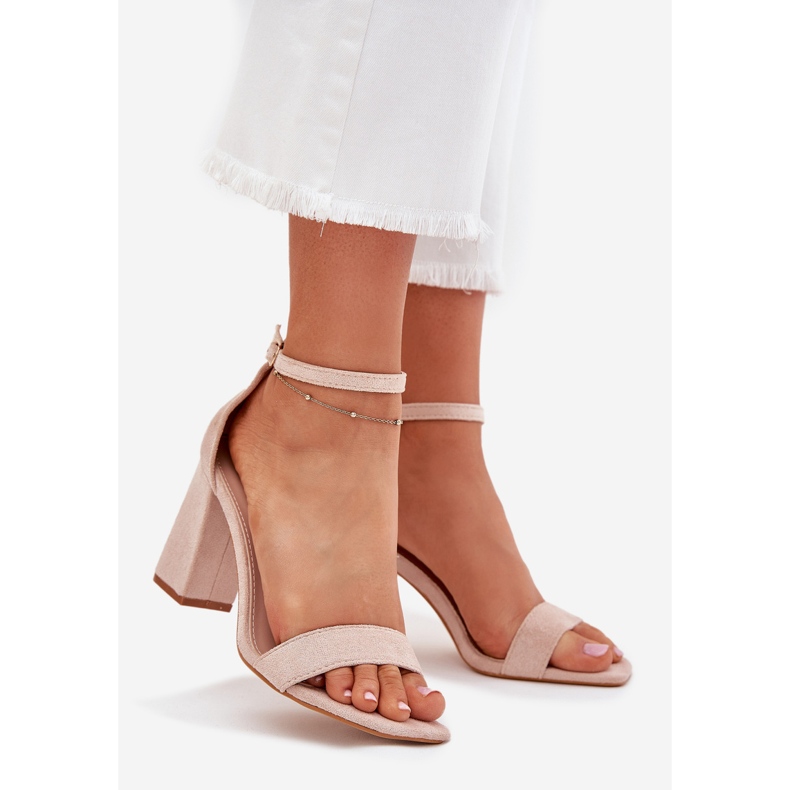 Boto Frauensandalen auf dem Eco Suede Post Beige Elirae 1