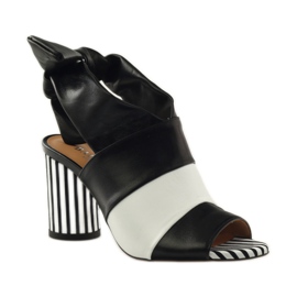 Badura 7787 gebundene Damensandalen weiß schwarz 1