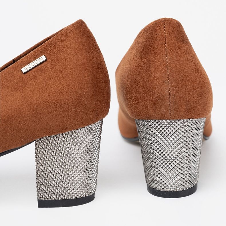 Goodin Braune Pumpen mit einer dekorativen silbernen Ferse 1