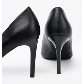 Sergio Leone Klassische schwarze Pumpen auf einer High Heel 2