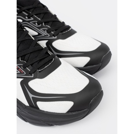 Shelvt Bequeme weiße und schwarze Sportschuhe mit einer Netzstruktur McArthur 1