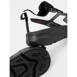 Shelvt Bequeme weiße und schwarze Sportschuhe mit einer Netzstruktur McArthur 2