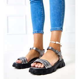 Graue Sandalen mit massiver Meredi-Sohle 2