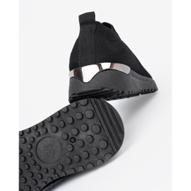 Shelvt Schwarze Slip-on-Sportschuhe mit einem Mesh-Obermaterial 1