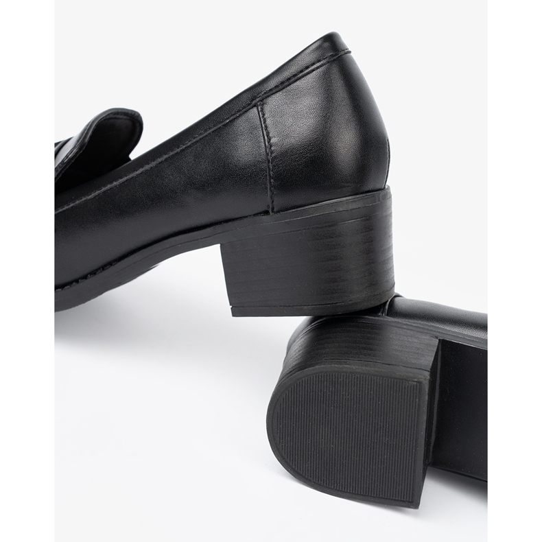 Shelvt Schwarze Frauenschuhe mit einer eleganten Schnalle 1