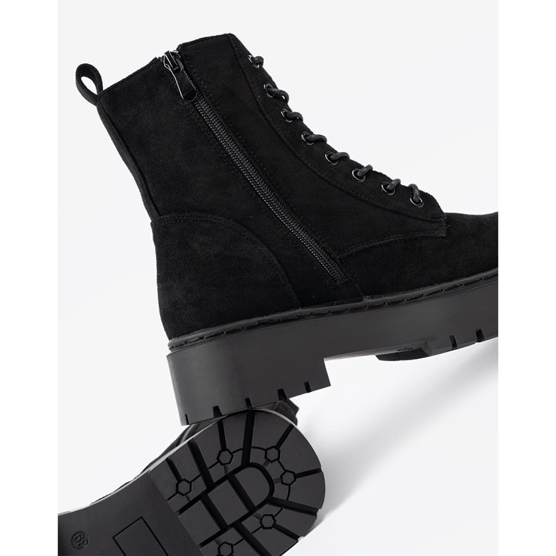 Shelvt Schwarze Frauenstiefel mit Wildlederfinish 2