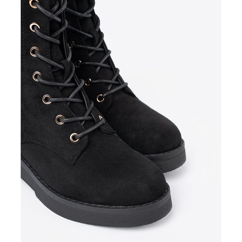 Shelvt Bequeme schwarze Arbeiter auf einer flachen Sohle 1