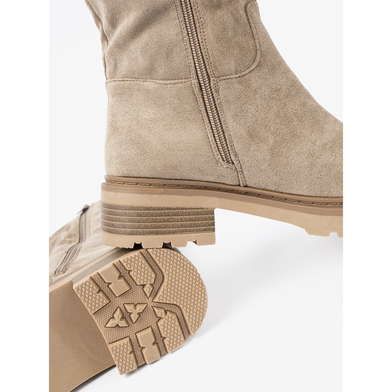 Shelvt Beige Stiefel auf einer dicken Sohle mit Knöchelobermaterial 1