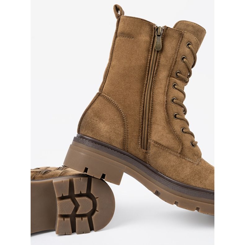 Shelvt Klassische Wildlederarbeiter in einem Braunschatten 1