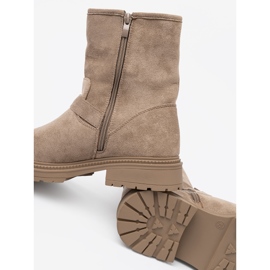 Shelvt Beige Wildlederstiefel mit dekorativen Schnallen 1