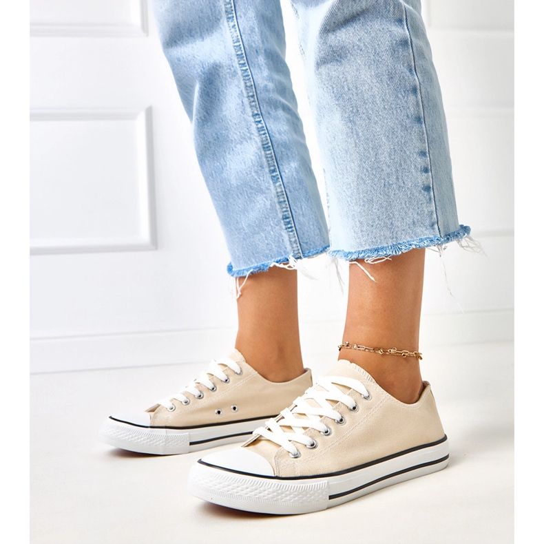 Beige klassische Frauen Zurhat Sneakers 1