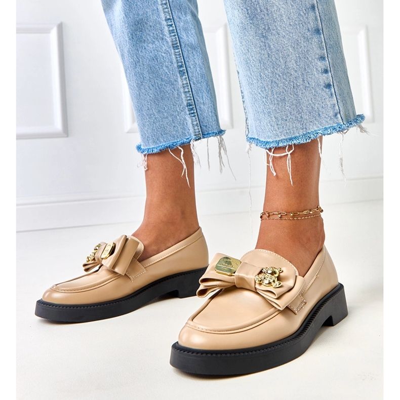 Beige Slipper mit Bogen und Teriwa Bär 1