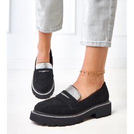 Schwarze Ekozamszu -Mokassins, die mit Kubikzirkonia Klouren dekoriert sind 1