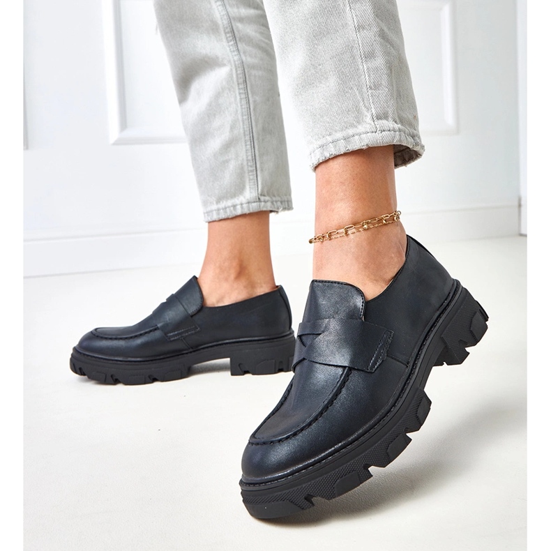 Schwarze Frauenkaser -Mokassin KIRNA 2