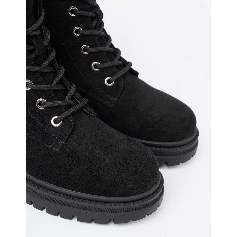 Shelvt Elegante schwarze Arbeiter mit glänzenden Kristallen 1