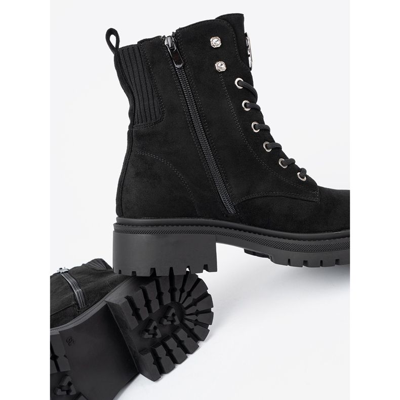 Shelvt Elegante schwarze Arbeiter mit glänzenden Kristallen 2