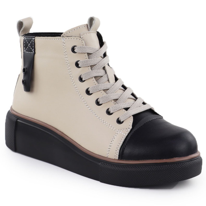 T.Sokolski Frauen Lederstiefel isoliert Beige. Sokolski Z24-218 1