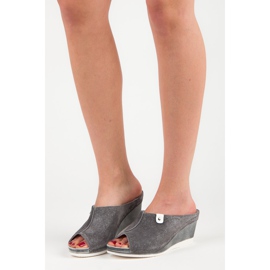 Vinceza Graue Pantoffeln mit Keilabsatz 1