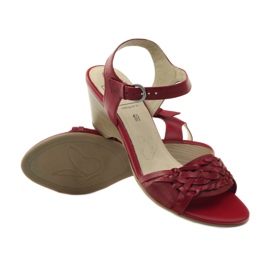 Rote Sandalen auf dem Keil Caprice 28303 3