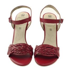 Rote Sandalen auf dem Keil Caprice 28303 4