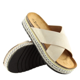 Beige Damenhausschuhe CK15P beige 1