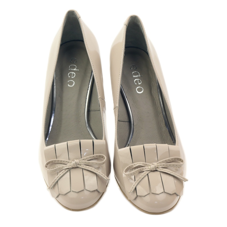 Edeo Pumps On A Bar Lackiert 3224 Beige 4