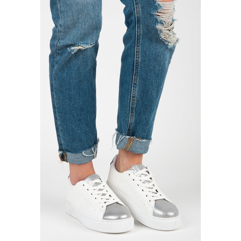 Gebundene Turnschuhe mit Schlangenmuster weiß 1