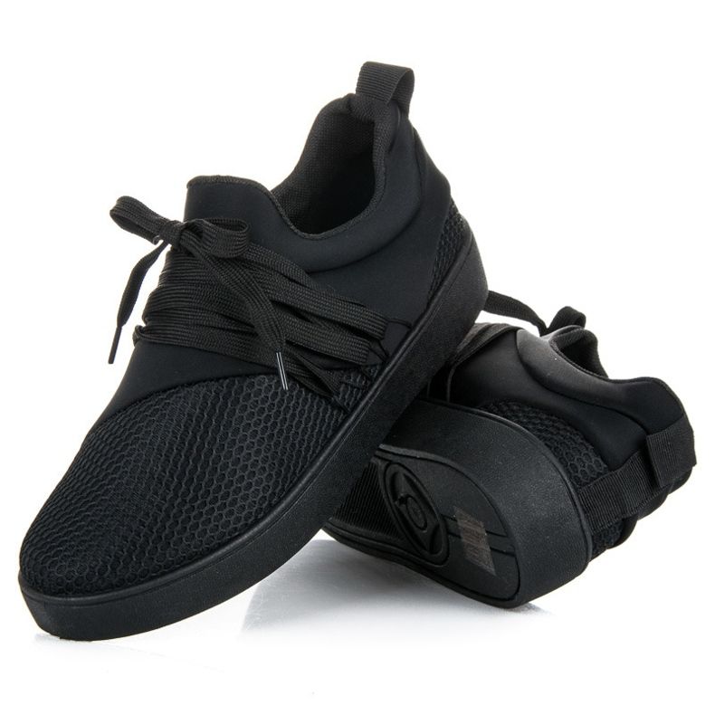 Schwarze Sportschuhe 2