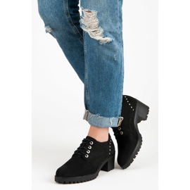 Seastar Schwarze Schuhe an der Post 2