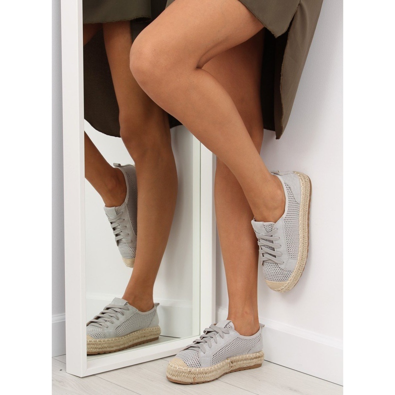 Graue Espadrilles-Sneakers BB06P Grau 1