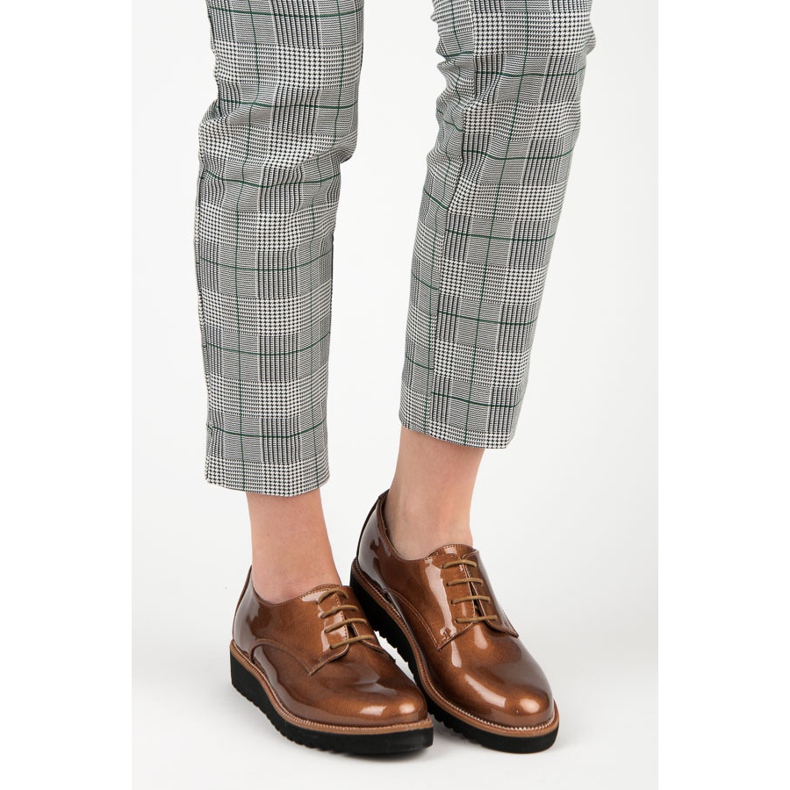 Kylie Lackierte Brogues braun 1